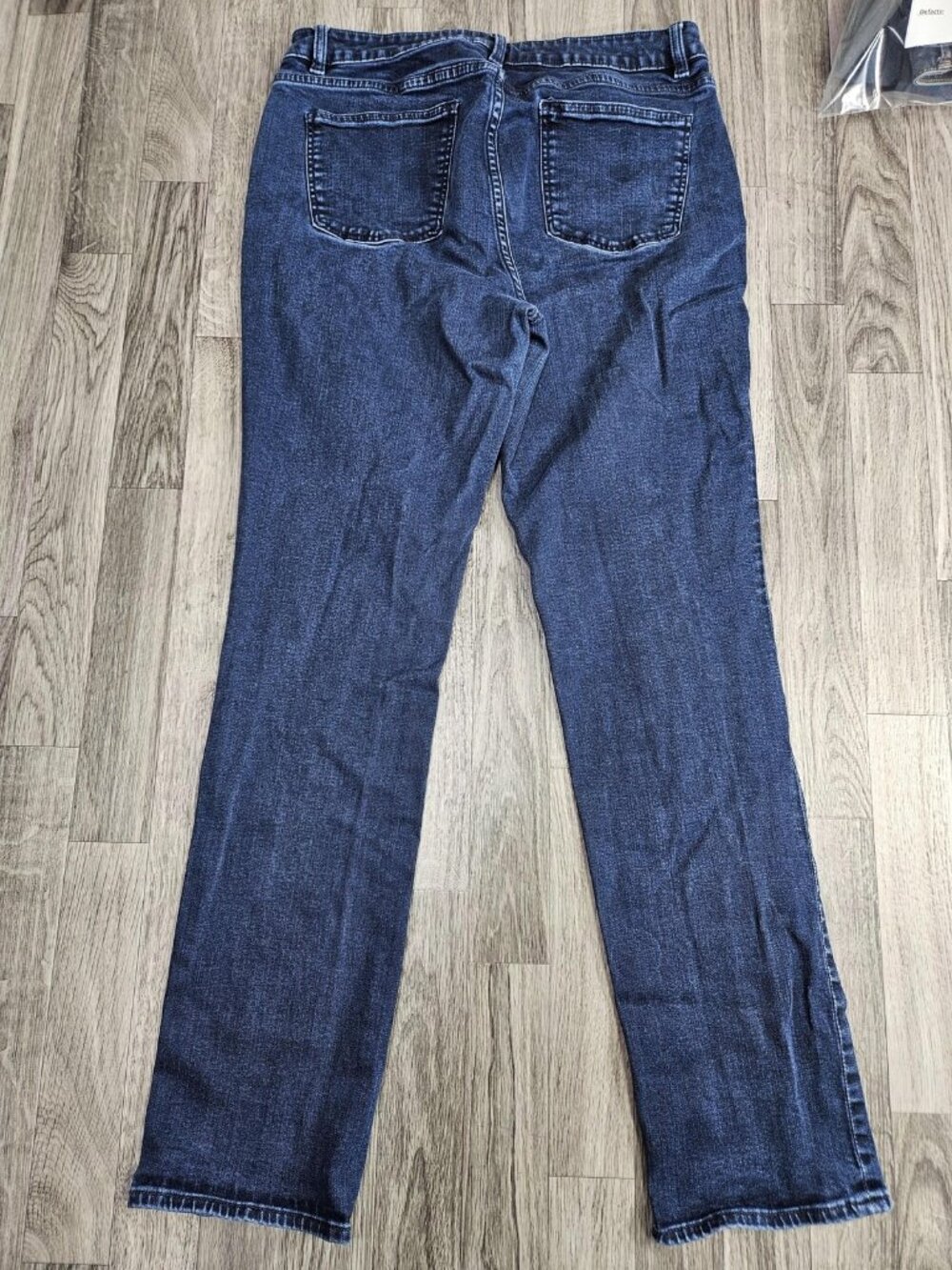 Talbots Heritage Straight Jeans Womens 10 Blue Med Wash Mid Rise Stretch Denim - Picture 2 of 13